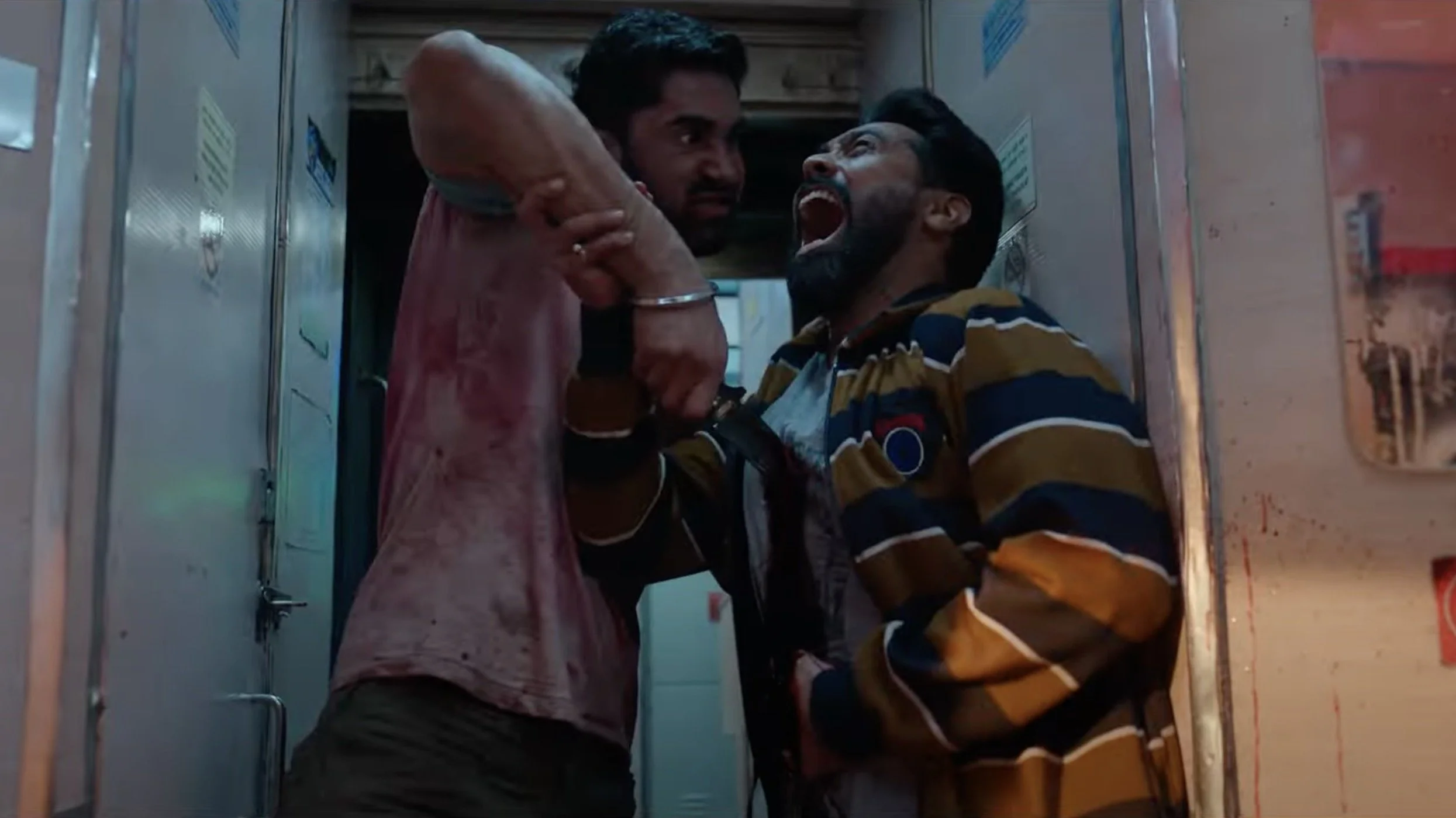 Stunningly beautiful trailer for the adrenaline-pumping action thriller KILL! Stunningly beautiful trailer for the adrenaline-pumping action thriller KILL!